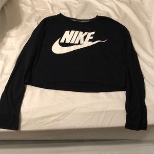 Semi-Cropped Nike long sleeve